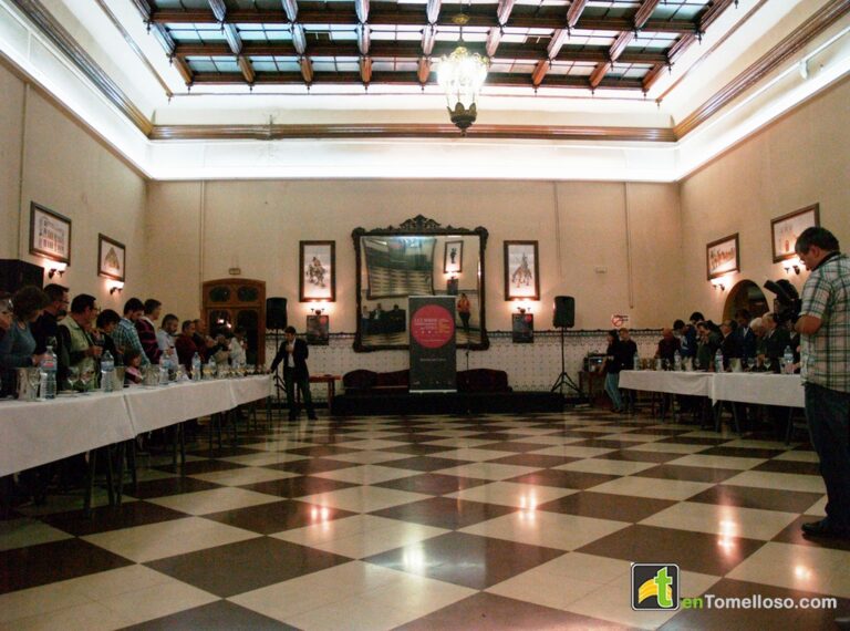 Dieciséis edificios emblemáticos de la región acogerán las catas comentadas de La Noche en Vino