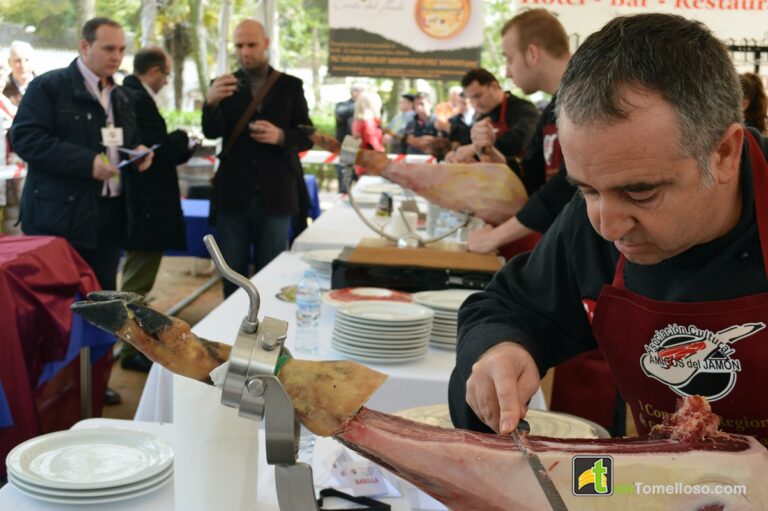 Convocado el II Concurso Nacional de Cortadores de Jamón de Tomelloso