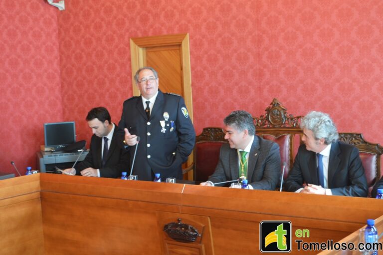 El Jefe de la Policía Local de Tomelloso, José Antonio Alcázar, Medalla de Oro al Mérito Profesional de Castilla-La Mancha