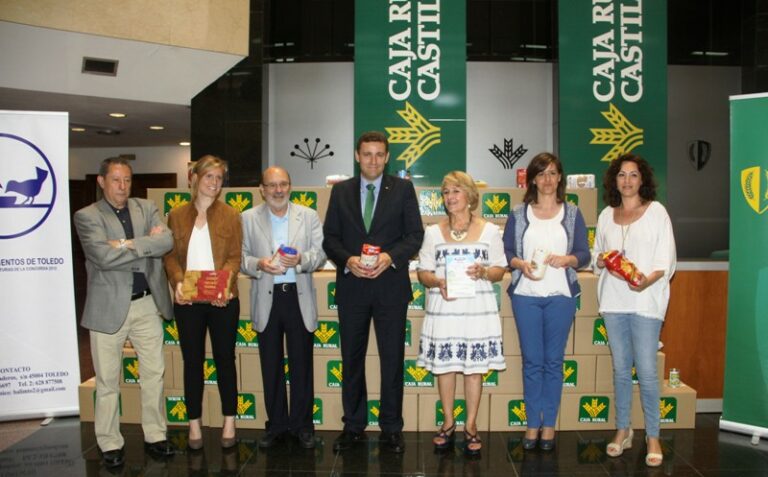 Caja Rural CLM dona 2.000 kilogramos de víveres a Banco de Alimentos de Toledo