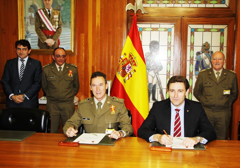 20131115 Convenio Caja Rural CLM y Academia de Infanteria Toledo