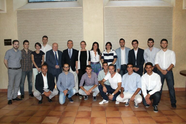 Casero muestra su apoyo a los alumnos de la I Edición de la Escuela de Emprendedores de Castilla-La Mancha