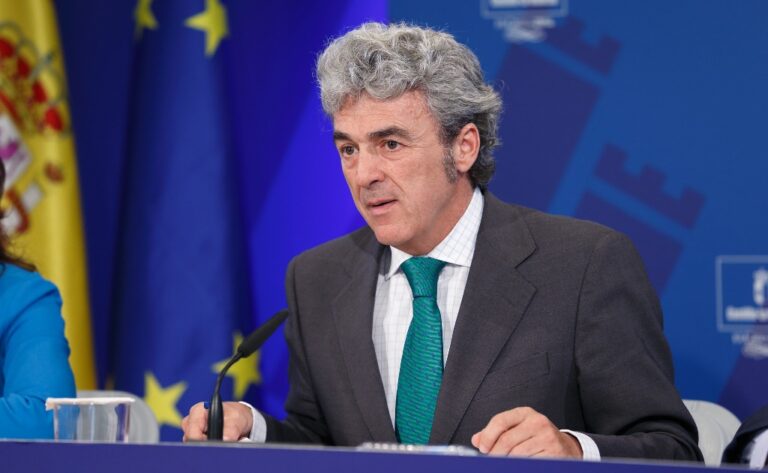 Esteban destaca que la rebaja de impuestos anunciada por Cospedal beneficiará a todos los contribuyentes