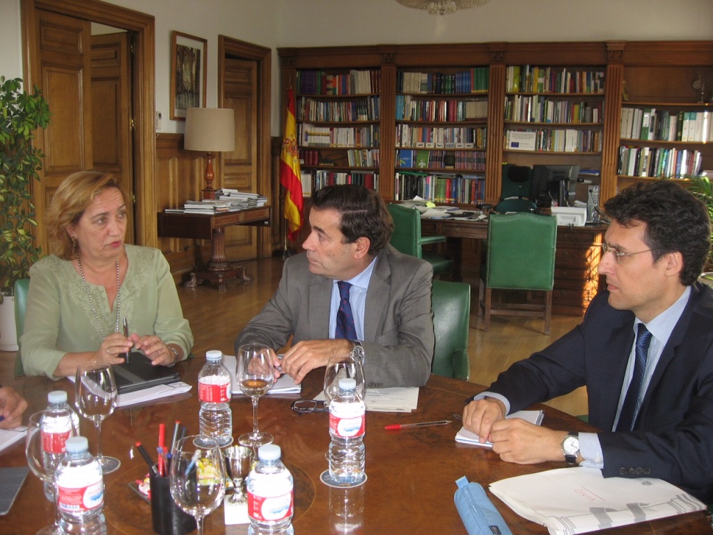 2014082819 Soriano con Carlos Cabanas, secretario general de Agricultura