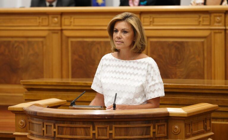 Cospedal anuncia la celebración de la Segunda Cumbre Internacional del Vino el próximo año