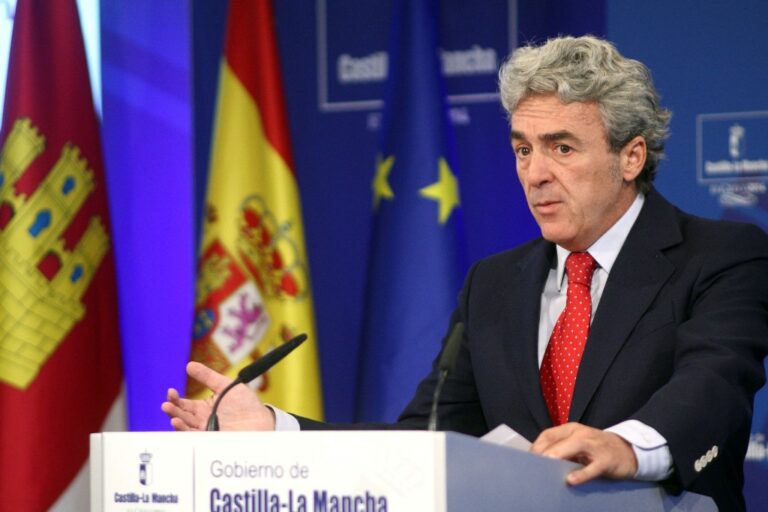 La Junta aprueba el convenio para facilitar el acceso a una vivienda a las mujeres embarazadas o con hijos pequeños sin apoyo familiar