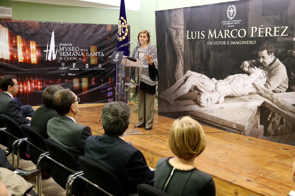 2014111717 Cospedal inaugura la nueva sala del escultor Luis Marco Perez 05