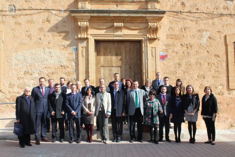 Casero preside la reunión de “municipios teresianos” en Villanueva de la Jara