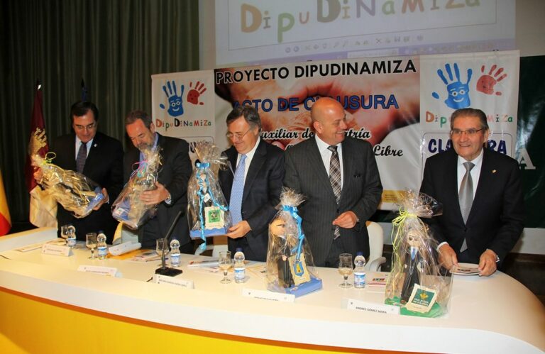 Caja Rural Castilla-La Mancha acoge la clausura de la IV Fase del proyecto Dipudinamiza