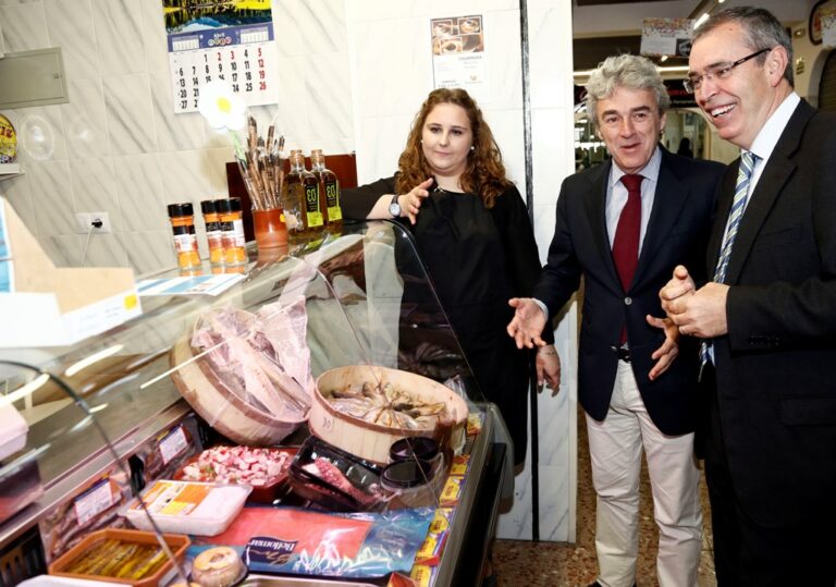 Esteban afirma que “apoyar a empresas, autónomos y emprendedores es la mejor forma de reactivar nuestra economía”