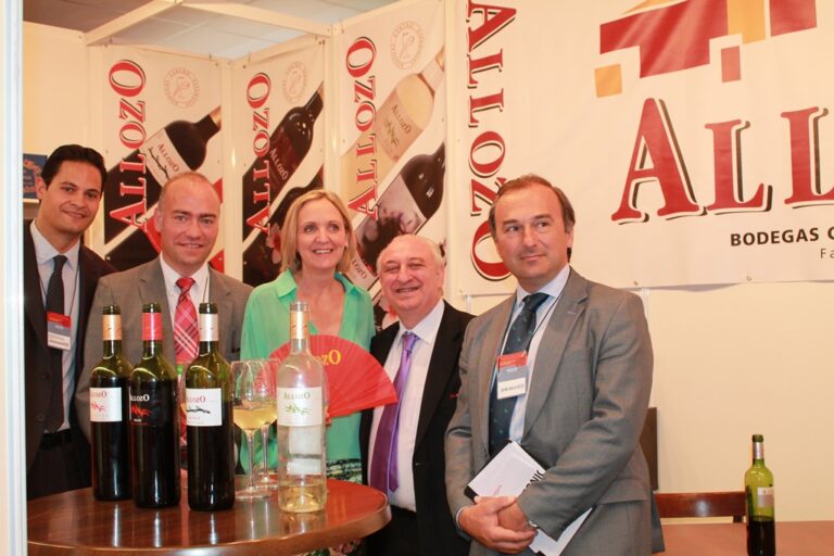 Carmen Casero apuesta “por la promoción y la publicidad de los vinos de Castilla-La Mancha”
