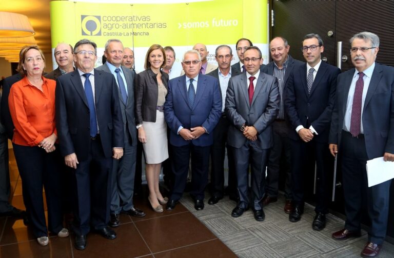 Cospedal clausura la Asamblea General Ordinaria de Cooperativas Agroalimentarias de Castilla-La Mancha