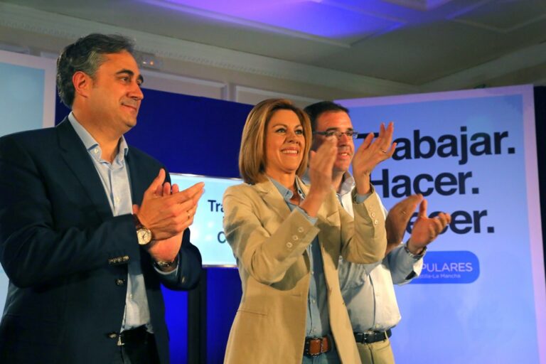 Cospedal asegura que el domingo “tenemos una decisión muy importante que va a ser fundamental para el futuro”