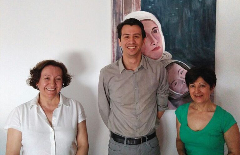 La Maestro Martín Díaz entrega un cheque por 400 euros a Cáritas