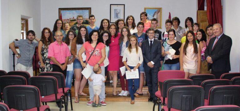 Caja Rural CLM acerca el bilingüismo a 300 personas del ámbito rural con su programa “Idiomas para todos”