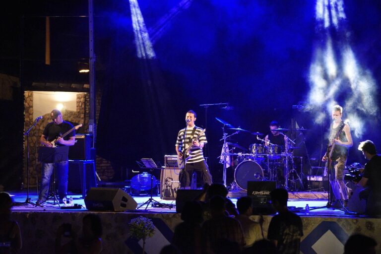 Gran concierto de los grupos argamasilleros en el I Festival Pop-Rock “Albarock”