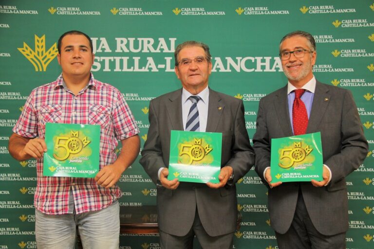 Caja Rural Castilla-La Mancha renueva su convenio con la Asociación de Taxistas de Talavera
