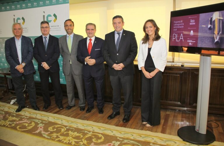 La Fundación Caja Rural CLM lanza un innovador programa para formar en liderazgo a alcaldes y concejales
