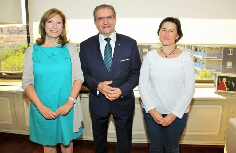 Caja Rural Castilla-La Mancha y APANAS, unidas por su 50 Aniversario