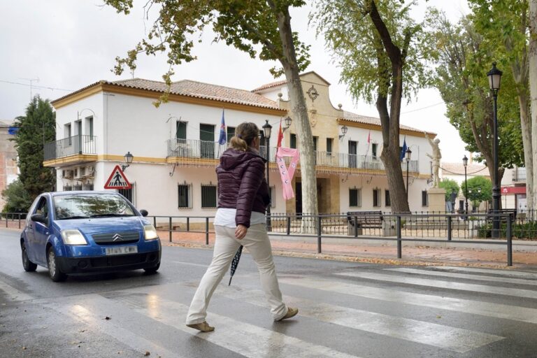 La Policía Local de Argamasilla se suma a la campaña de Tráfico para el control de los peatones