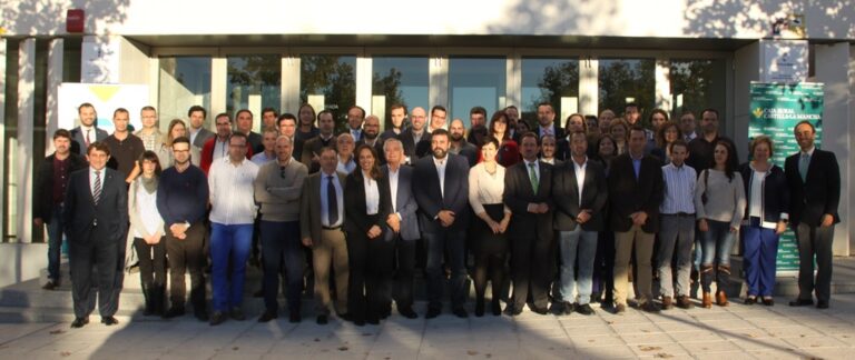 El Gobierno regional formará a los concejales en materia de hacienda, personal y urbanismo