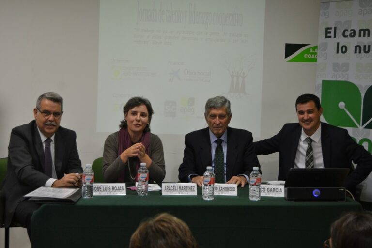 La Junta y Cooperativas Agroalimentarias trabajan para generar más oportunidades para las mujeres