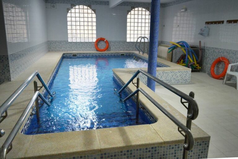 La Piscina de Hidroterapia de Argamasilla de Alba abre sus puertas con importantes mejoras