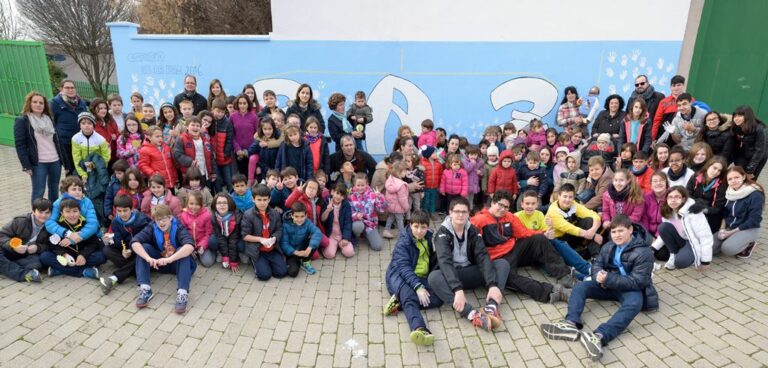 Los centros escolares de Argamasilla de Alba conmemoran el Día Escolar de la No Violencia y la Paz