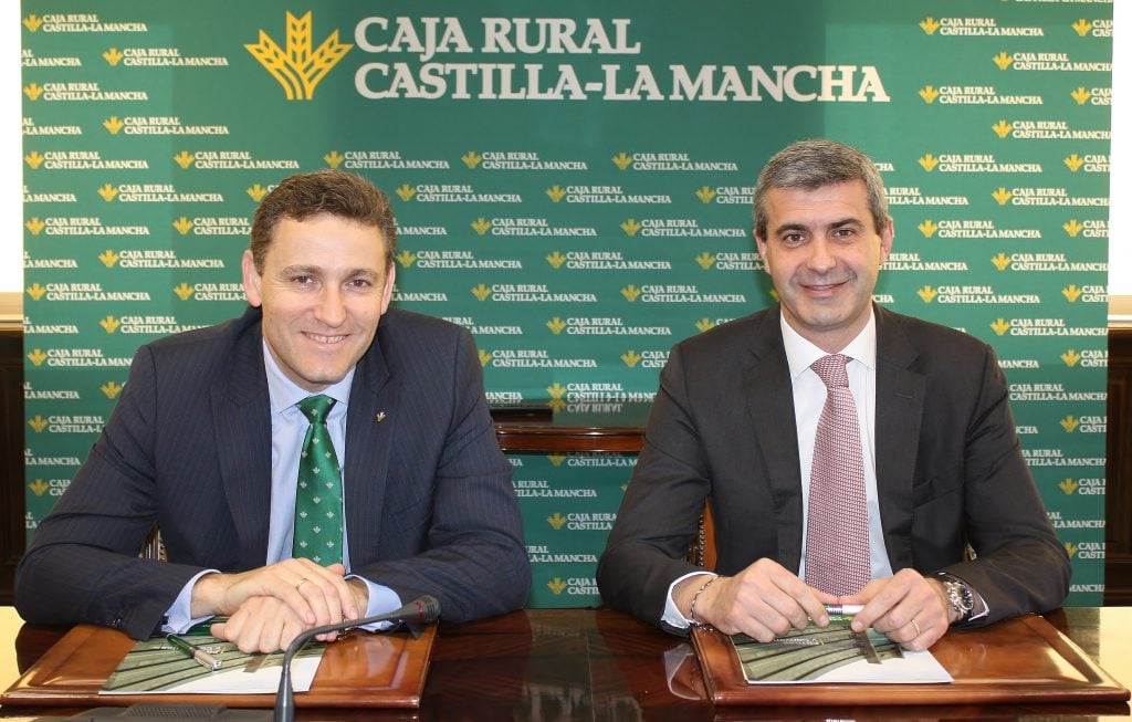 Caja Rural CLM ofrece su apoyo al Ayuntamiento de Escalona en un proyecto turístico