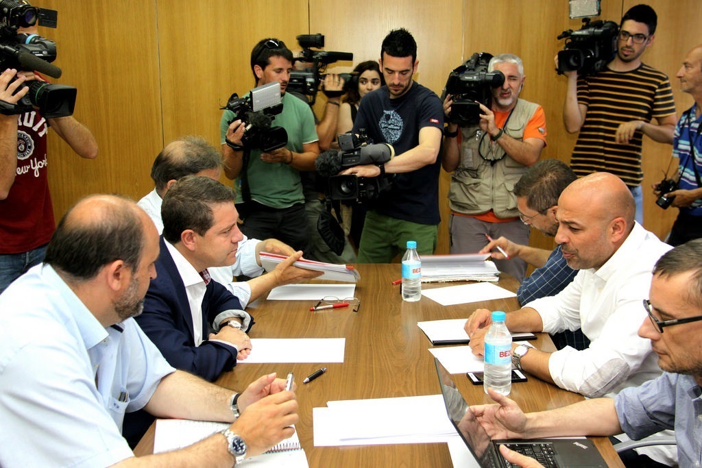 Page convoca a García Molina este jueves para abordar la negociación de los nuevos presupuestos