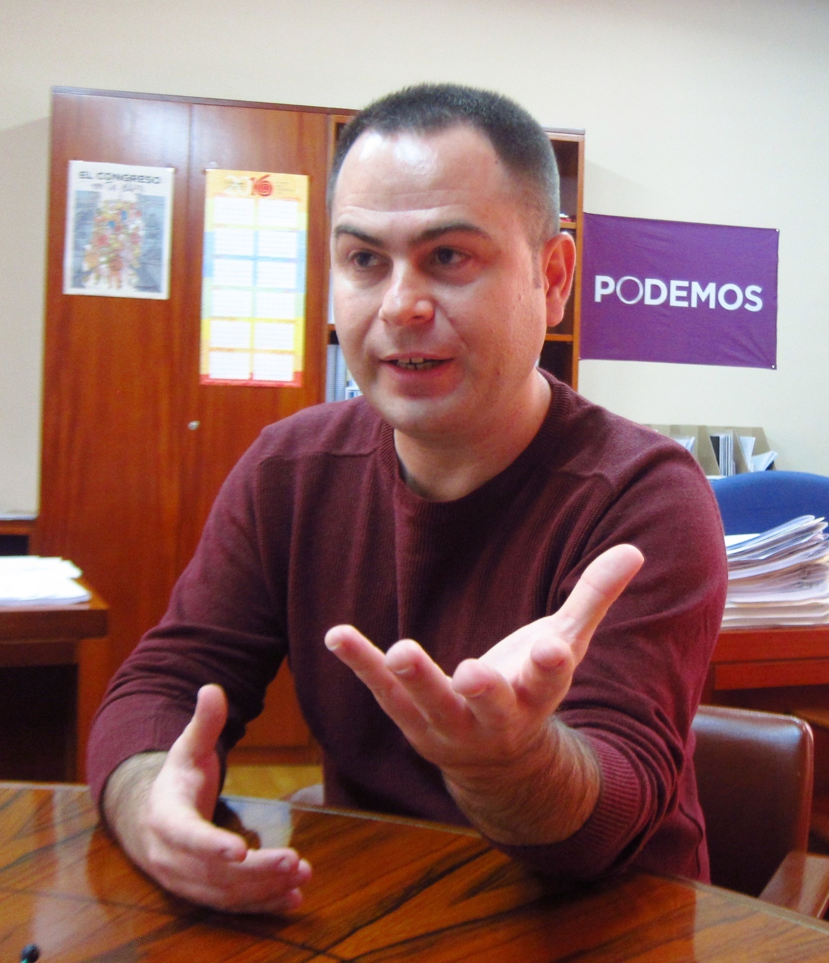 Llorente (Podemos C-LM) discrepa sobre la posible entrada al Gobierno de García-Page: “No vinimos a conseguir sillones”