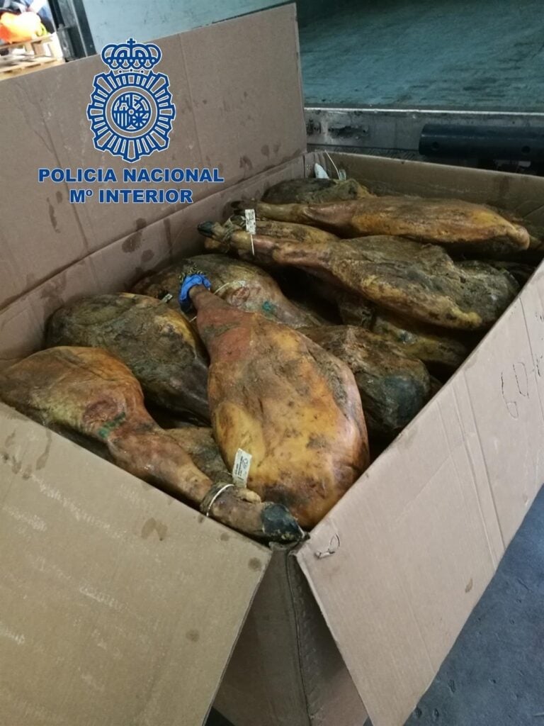 Recuperan más de 900 quesos, embutidos y jamones ibéricos robados