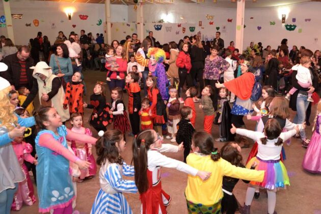 Más de 200 niños y niñas participaron en el Baile Infantil de Carnaval