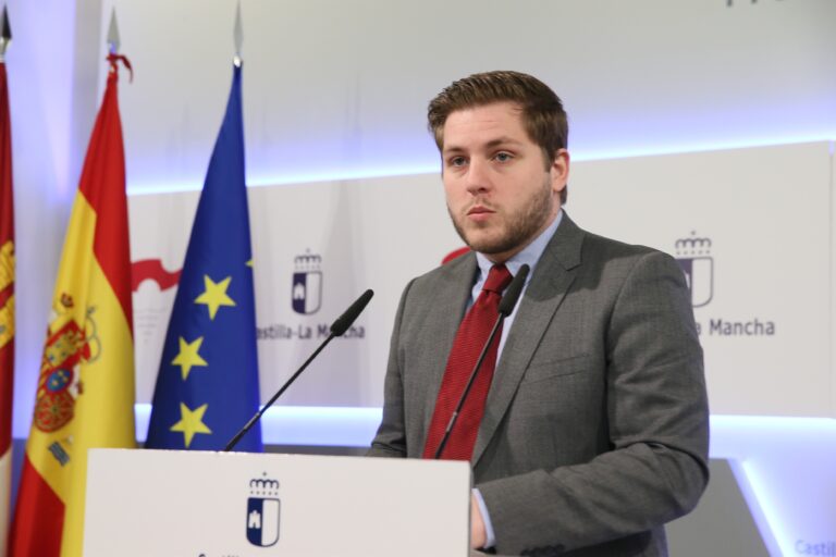 Gobi, el creador de la imagen de marca de los vinos ‘Pico y Brazo’