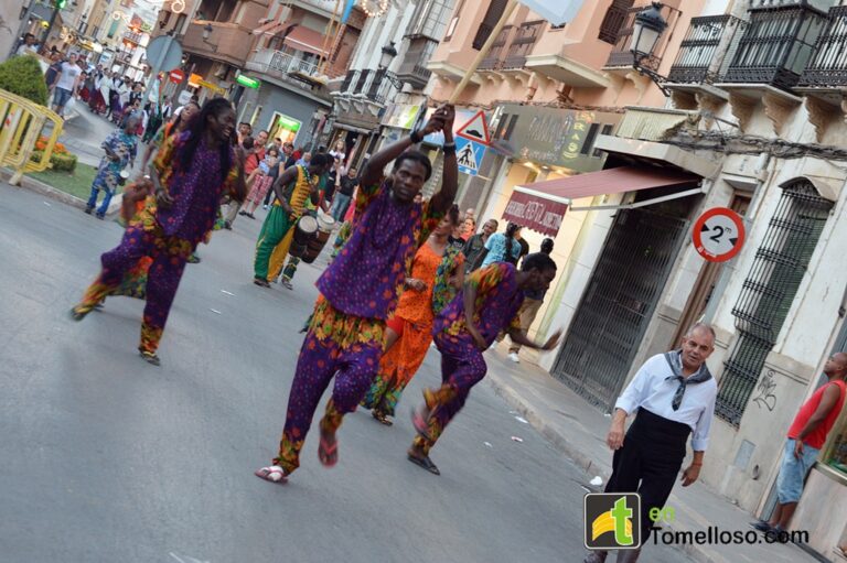 Tradición y colorido en el XXXIV Festival Internacional de Folklore “Ciudad de Tomelloso”