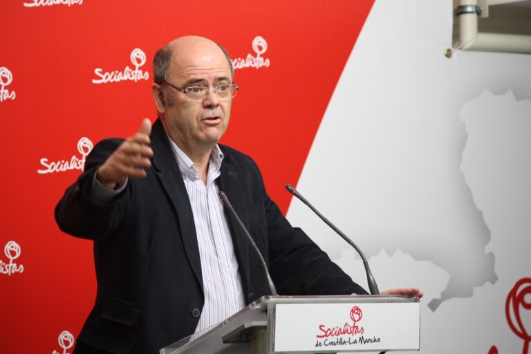 Según el PSOE, Cospedal ha establecido “una democracia de tercera división”