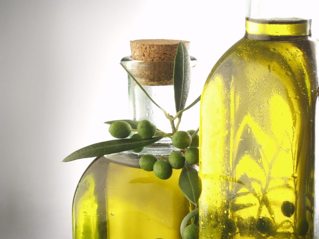 Deoleo y la UPA firman un acuerdo para reforzar la calidad y la trazabilidad en el aceite de oliva
