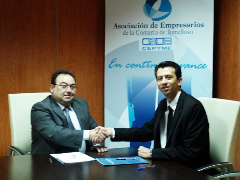 Acuerdo entre la Asociación de Empresarios de la Comarca de Tomelloso y CE Consulting para la gestión de impagados