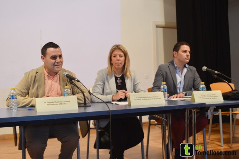 APRODEL debate en Tomelloso sobre el fomento del empleo, formación y promoción económica