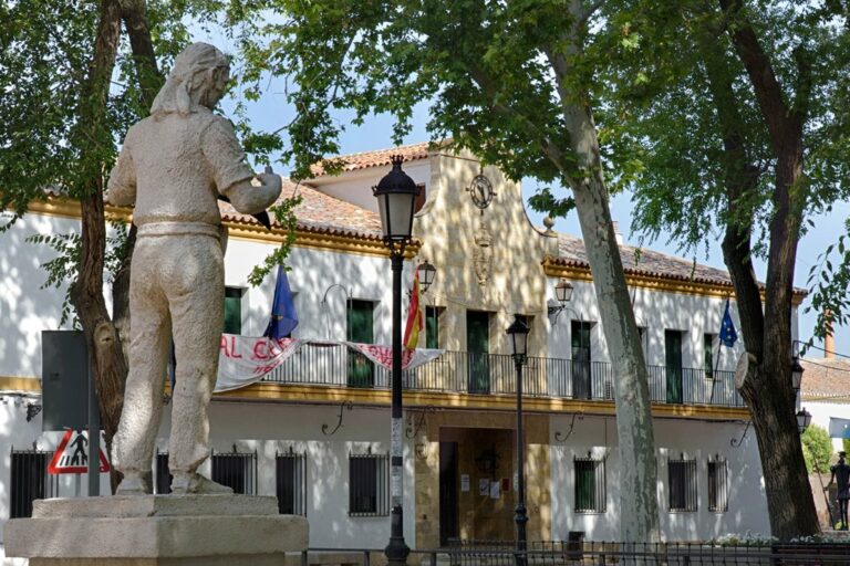 La Asociación de Empresarios de la Comarca de Tomelloso estrecha relaciones con el Ayuntamiento de Argamasilla de Alba