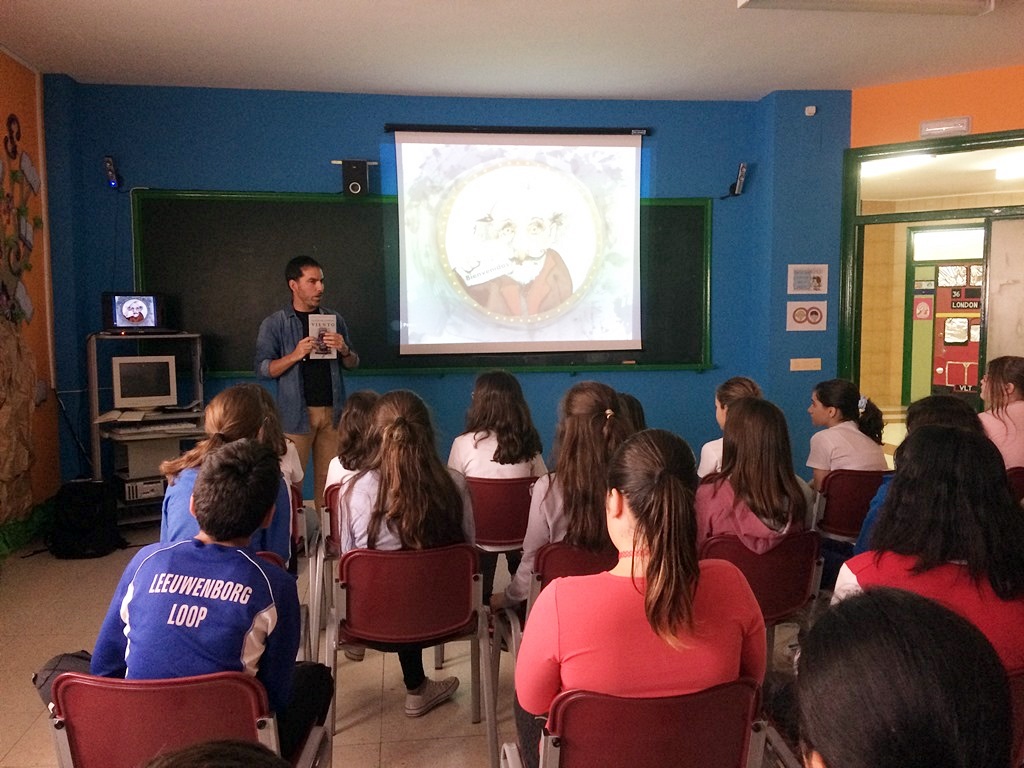 El novelista Enrique Armenteros lleva la pasión por la lectura al colegio Topete de Tomelloso
