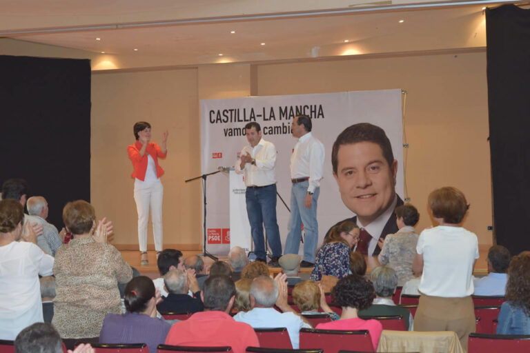 Blanca Fernández: “Hay que cambiar a Cospedal por un gobierno socialista que se dejará la piel por devolver la dignidad a las miles de víctimas de la crisis y los recortes”