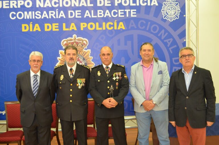 La Fundación Globalcaja Albacete, en los XXV Premios del Concurso Literario “Policía de Albacete”