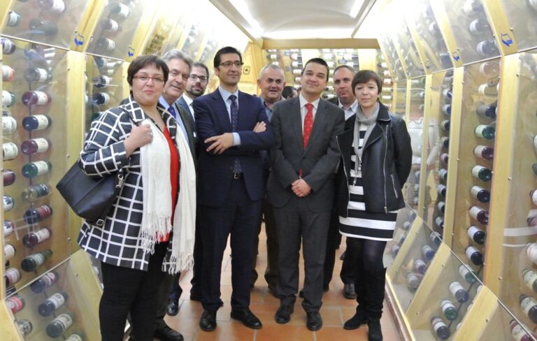 La Consejería de Agricultura apoya a la DO La Mancha en la ampliación de su museo como Centro de Interpretación del Vino