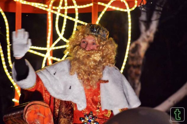 Los Reyes Magos de Oriente llenan de ilusión las calles de Tomelloso con su cabalgata