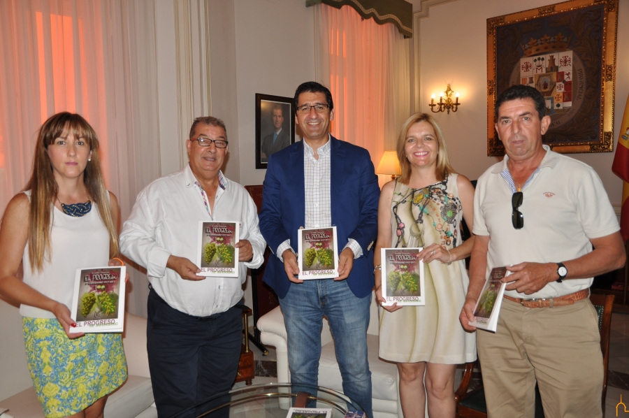 La Diputación edita un libro sobre la historia de la cooperativa “El Progreso” de Villarrubia