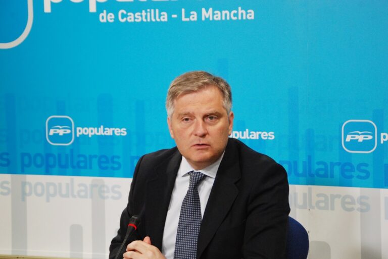 Cañizares acusa a Page de “engañar a los ciudadanos ocultando su pacto con Podemos”