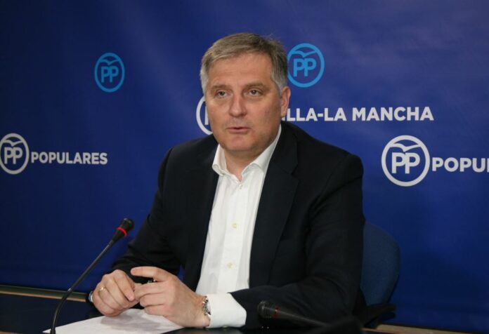 Cañizares en rueda de prensa-300316
