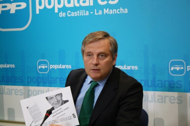 Cañizares lamenta que el PSOE de Page “vaya en contra de lo que piden los ciudadanos”