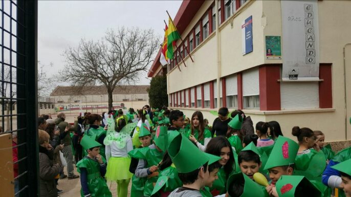 El colegio San isidro de Tomelloso calienta motores para el carnaval